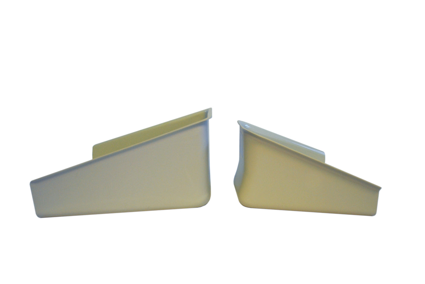 Side view of small and large floorsitters