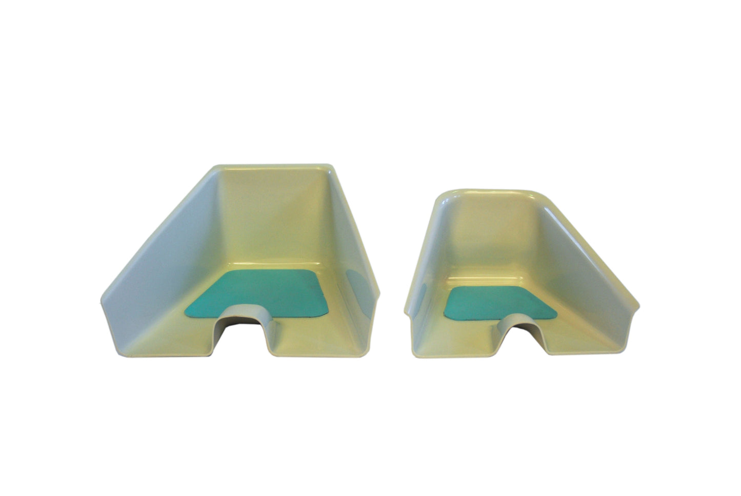 Front view of large and small floorsitters with blue seat pads